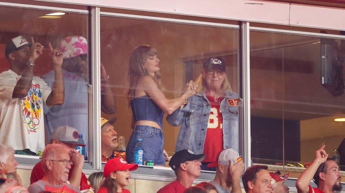 UNBELIEVABLE: Taylor Swift sits separate from Brittany Mahomes at Chiefs game amid controversy between them... See more