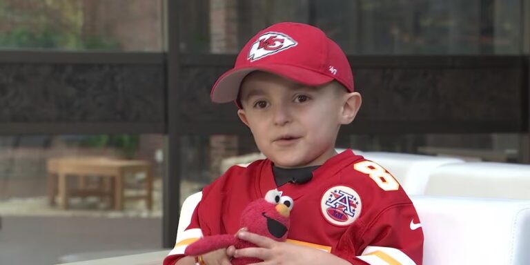 Breaking: A Surviver of four different open-heart surgeries, and huge Travis Kelce fan gifted tickets to Taylor Swift concert...See More