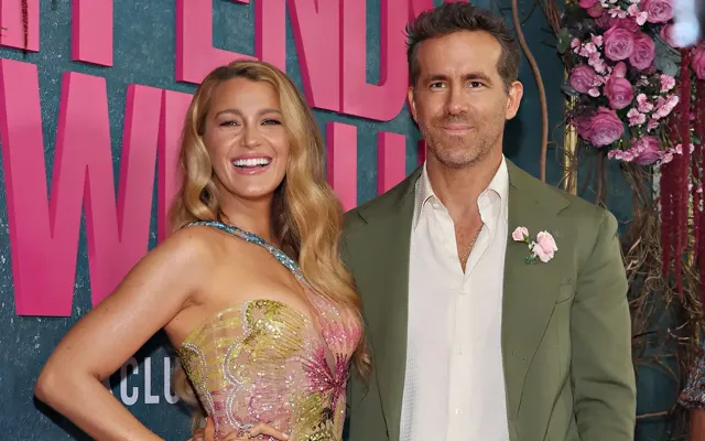 "Breaking News: Just 30 minutes ago, Ryan Reynolds—who stars alongside Blake Lively in the film It Ends With Us—and his family shared a heartbreaking announcement regarding her..."
